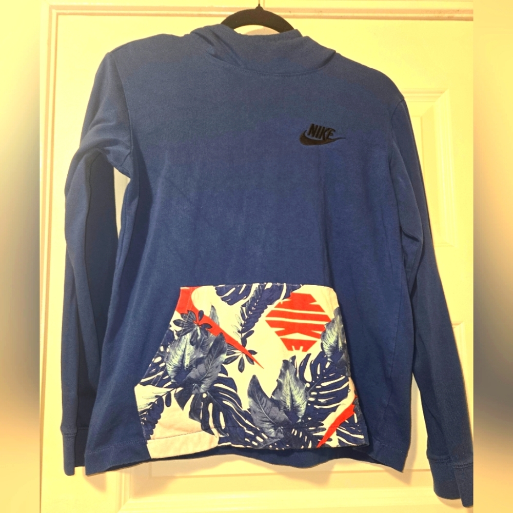 Nike Pullover Hoodie, XL